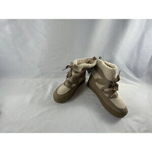 Women's Birgitte Winter Boots - Universal Thread Taupe 6.5 - Tiny Scratch